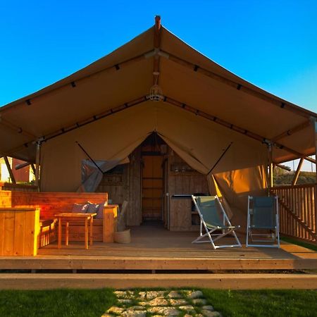 La Viola E Il Sole - Alloggi E Glamping - Fermo Bagian luar foto