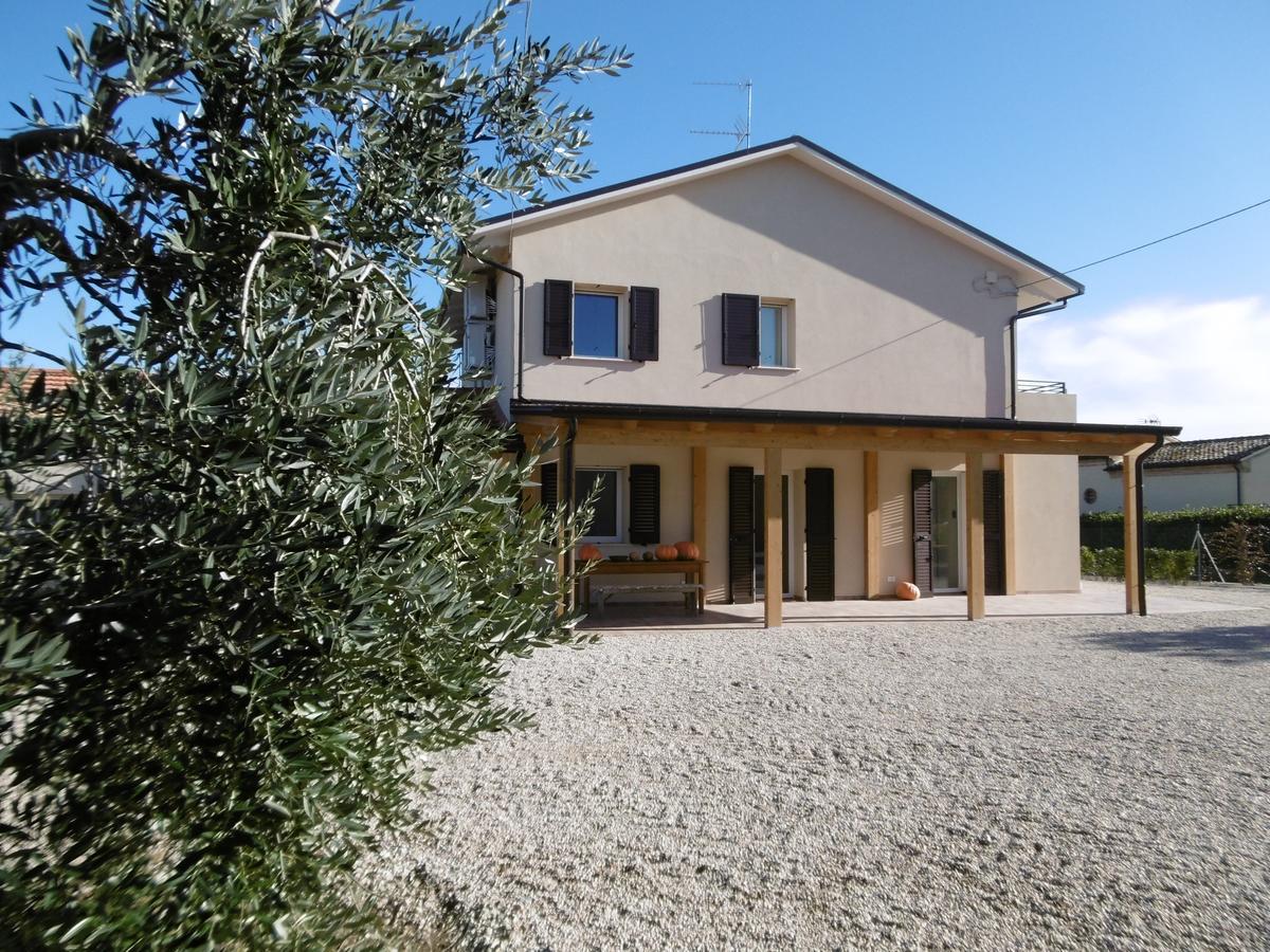 La Viola E Il Sole - Alloggi E Glamping - Fermo Bagian luar foto
